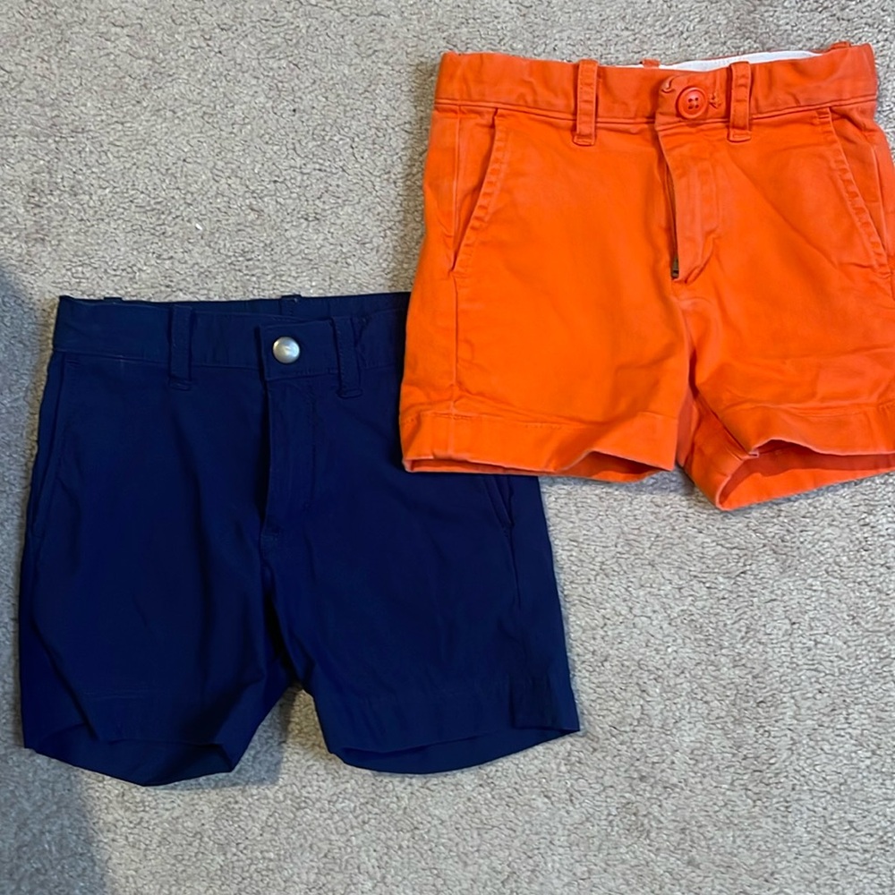 2-pack Crewcuts boys shorts. Tech short and orange khaki - size 2